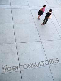 LR12_pag22y23_noticiaLiber