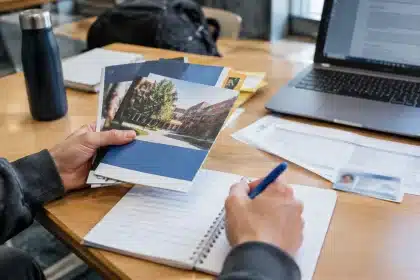 Andalucía confirma subvenciones de hasta 600 € para obtener los certificados B1 y B2 de inglés