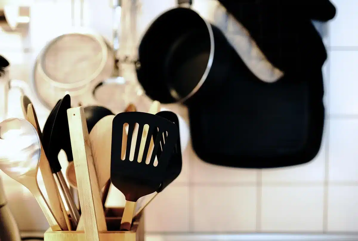 Cocina profesional y equipos de hostelería listos para renovación